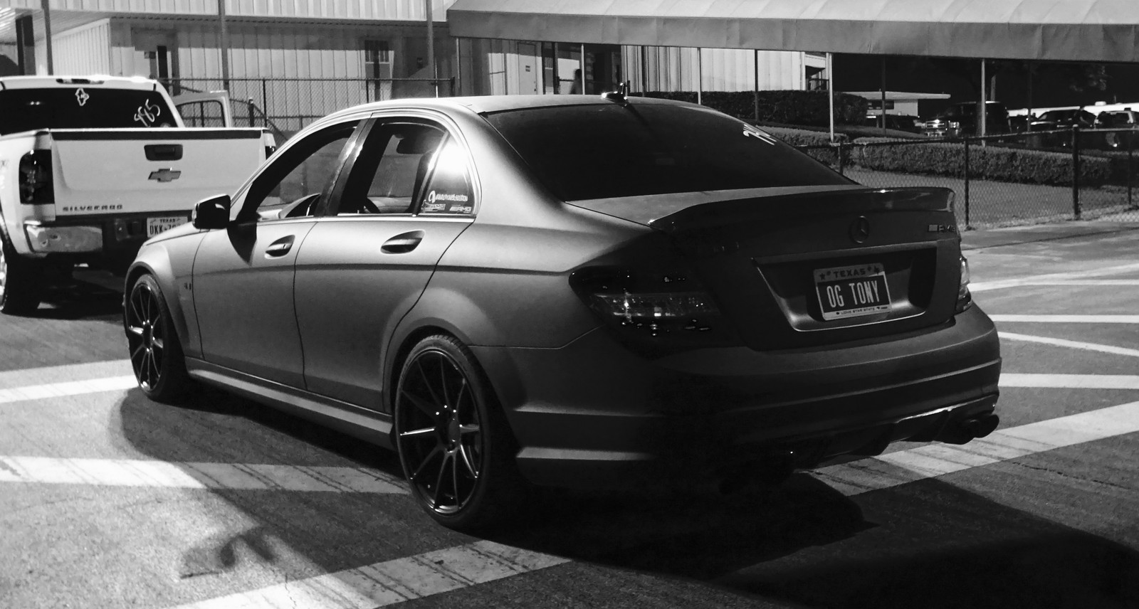 Mercedes C63 Amg 2010 Black - HD Wallpaper 