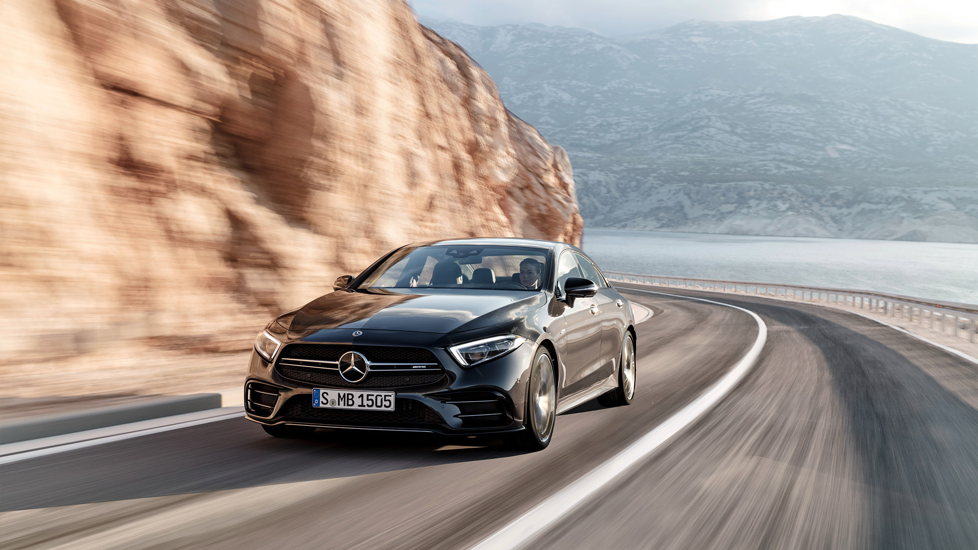 Mercedes Cls Wallpaper 2019 - HD Wallpaper 