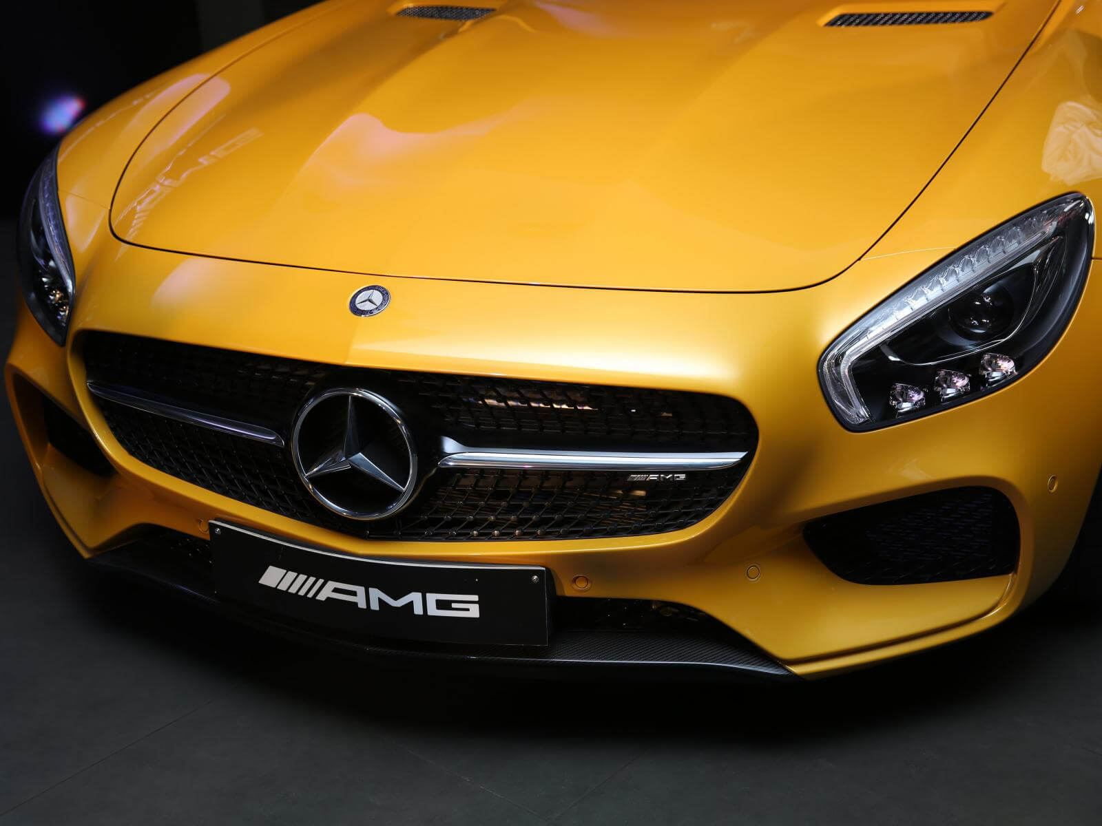 Supercar - HD Wallpaper 