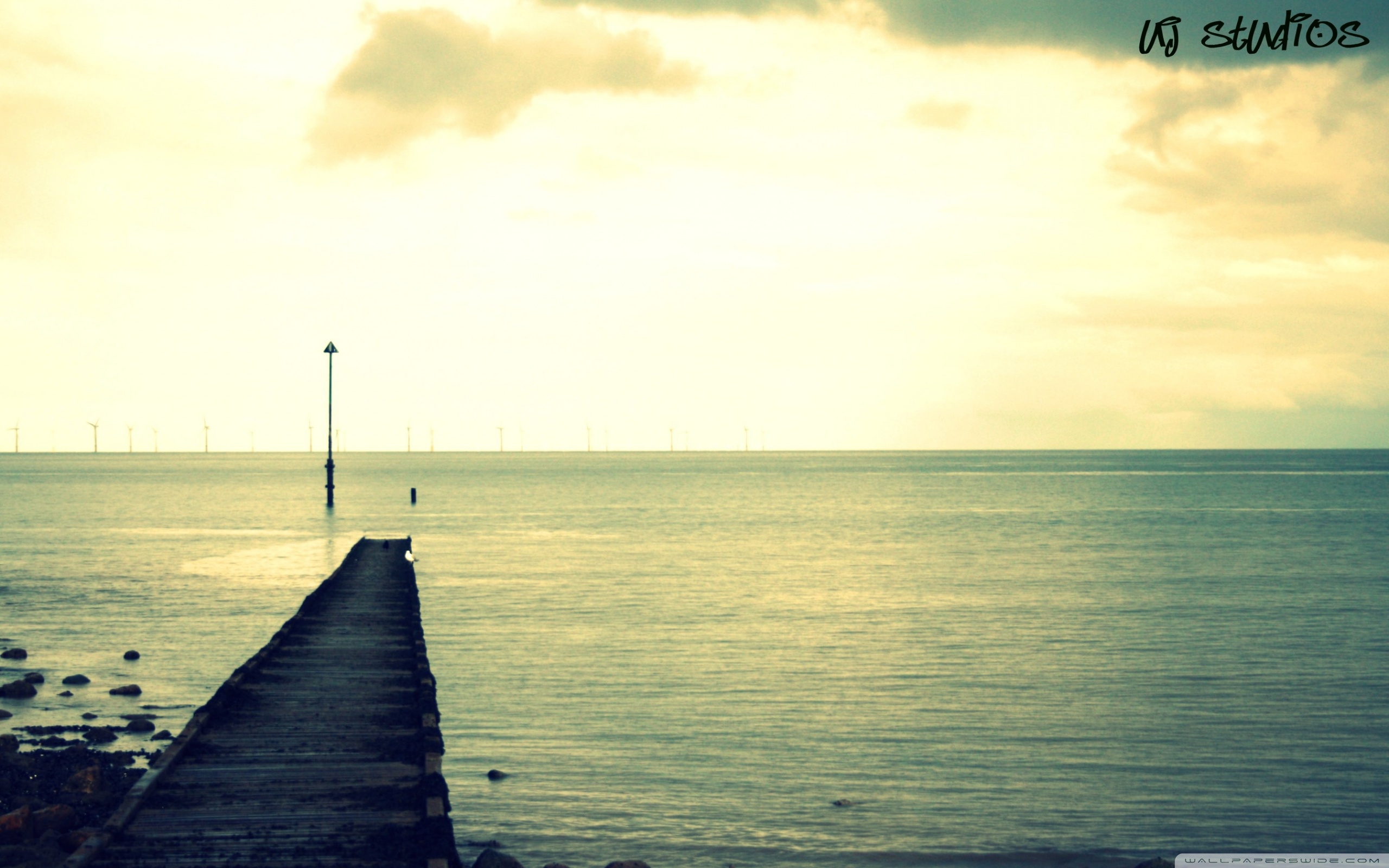 You Never Walk Alone Bus Stop - HD Wallpaper 