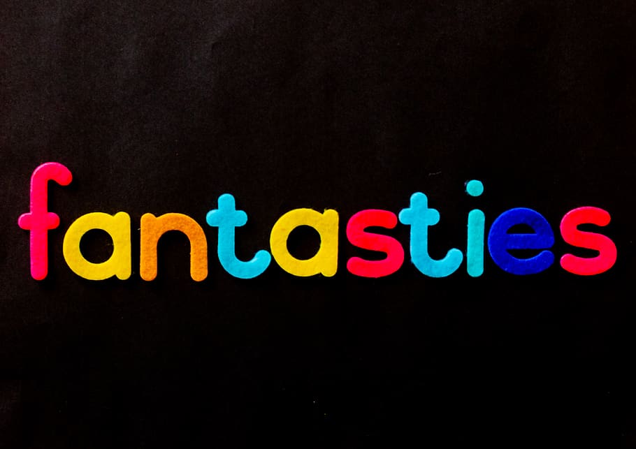 Black Background With Fantasties Text Overlay, Abc, - Fondo Negro Letras De Colores - HD Wallpaper 