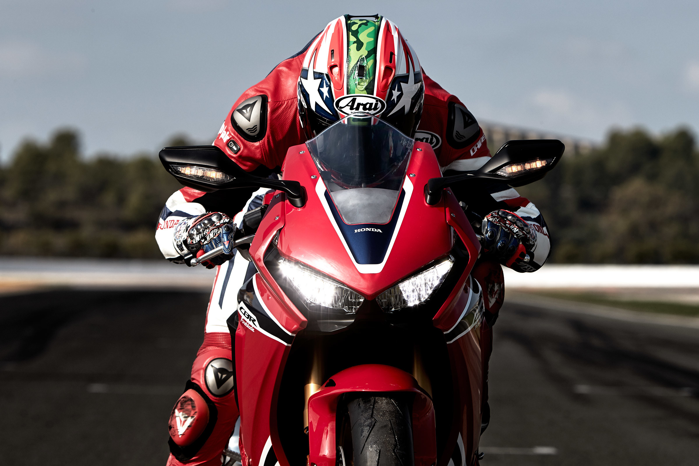 2400x1600 Honda Cbr1000rr Sp2 Wallpapers Hd Data Honda Cbr1000rr 19 2400x1600 Wallpaper Teahub Io