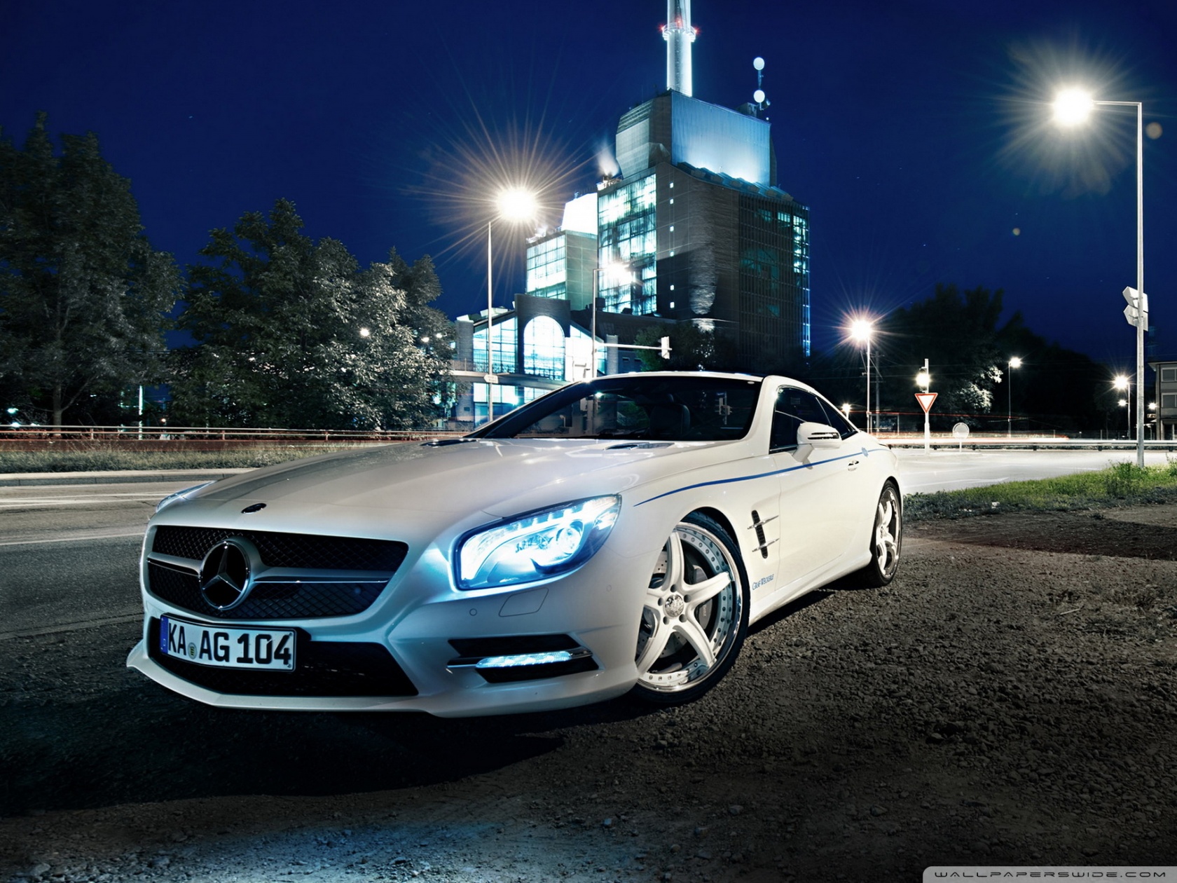 Mercedes Car Wallpaper 3d - HD Wallpaper 