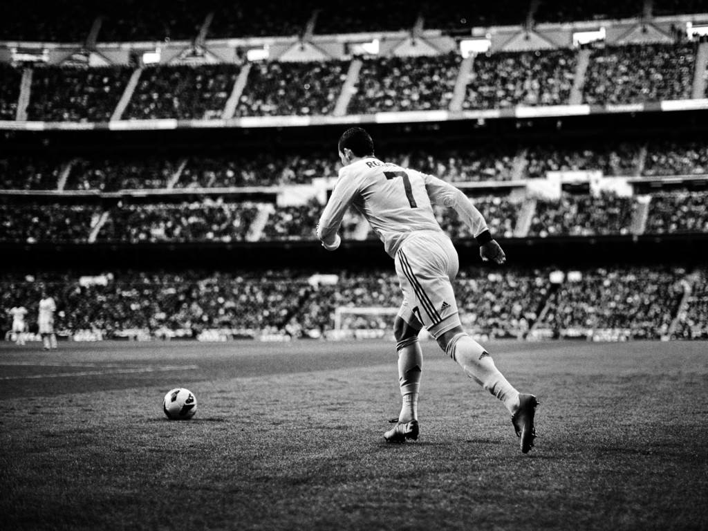 Cristiano Ronaldo Your Love Makes Me Strong Your Hate - HD Wallpaper 