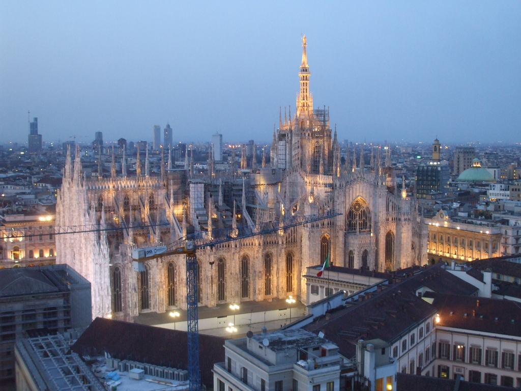 30 Beautiful Milan Wallpapers Free Download In Hd - Urban Area - HD Wallpaper 