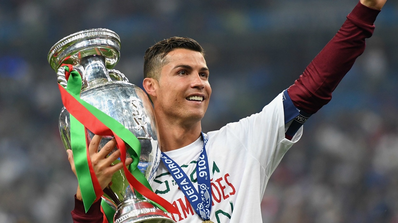 Wallpaper Cristiano Ronaldo, Euro 2016, Uefa Champions - Cristiano Ronaldo Euro 2016 Hd - HD Wallpaper 