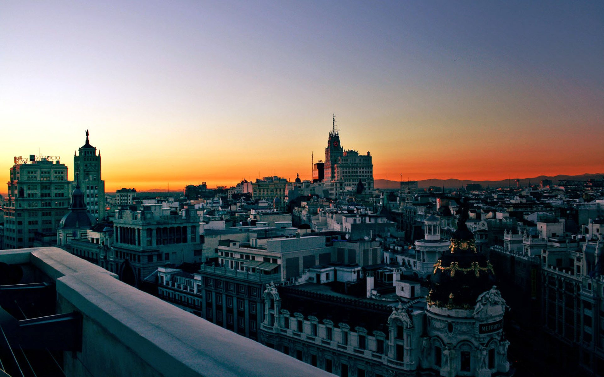 Madrid Great Wallpaper High Definition Wallpaper / - Gran Vía - HD Wallpaper 