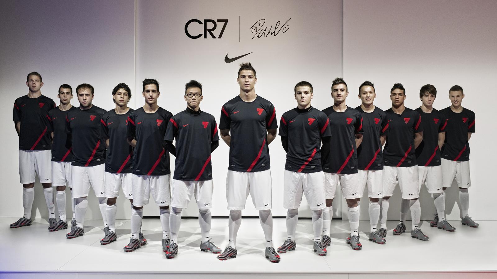 c ronaldo nike