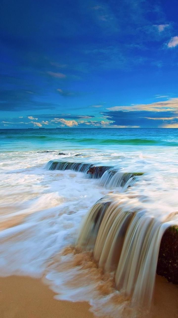 Waterfall In The Ocean Australia - HD Wallpaper 