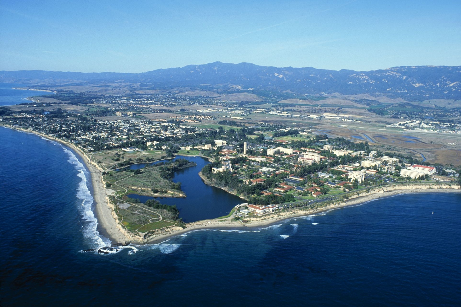 Ucsb Campus From Air Small2 - Uc Santa Barbara Ocean - HD Wallpaper 