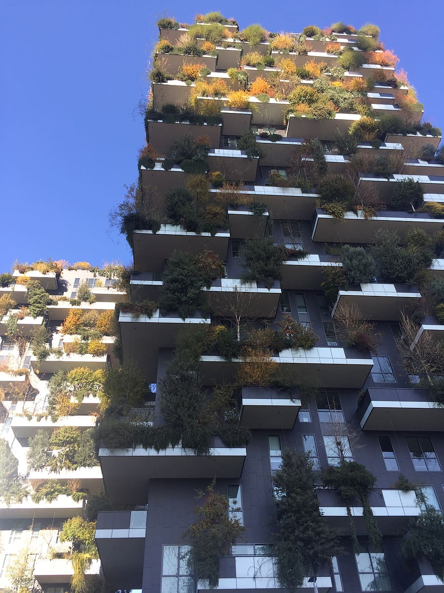 Milano, Bosco Verticale, Italy, Architecture, Built - Apartment - HD Wallpaper 
