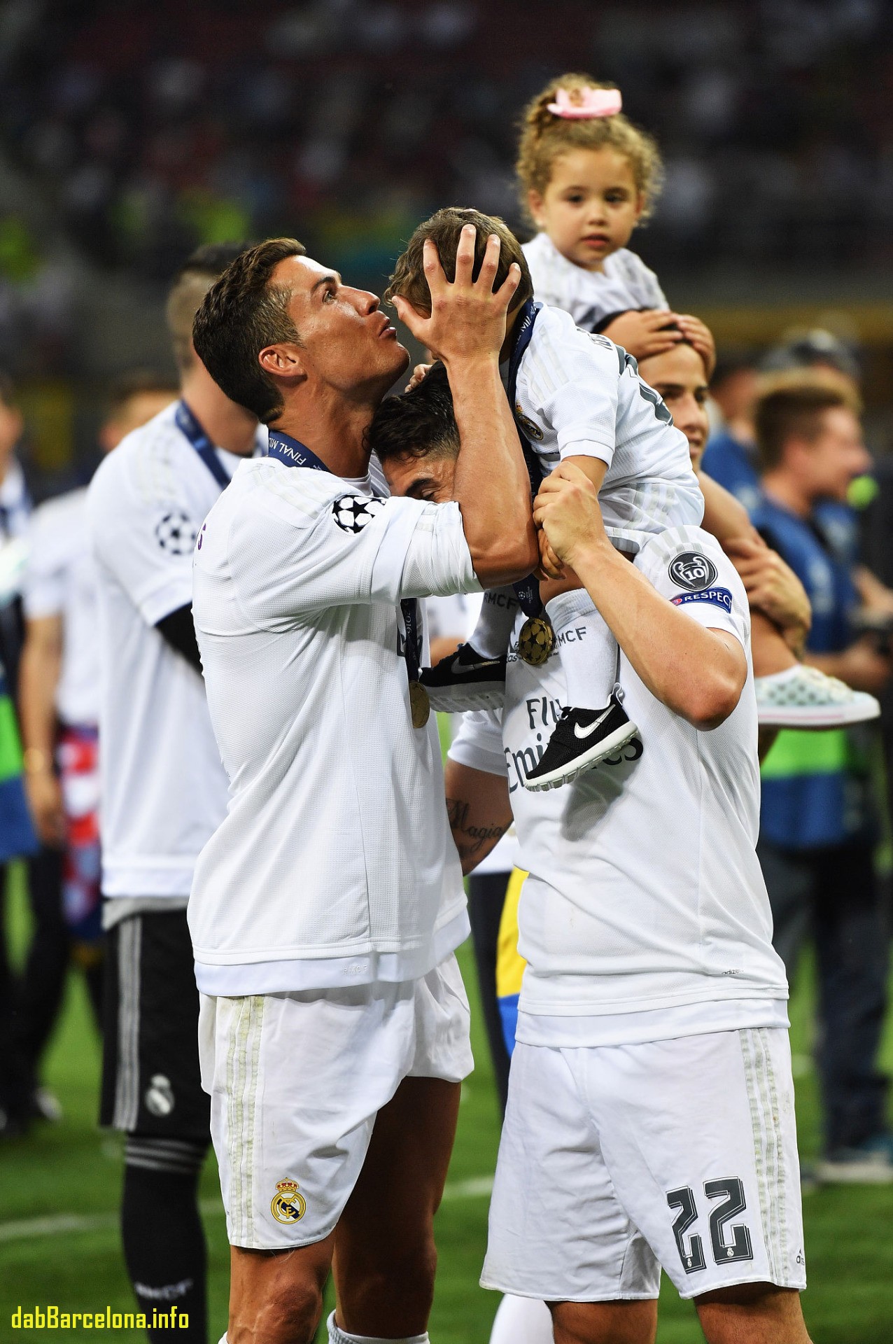 Image For Beautiful Cristiano Ronaldo Son Vs Messi - HD Wallpaper 