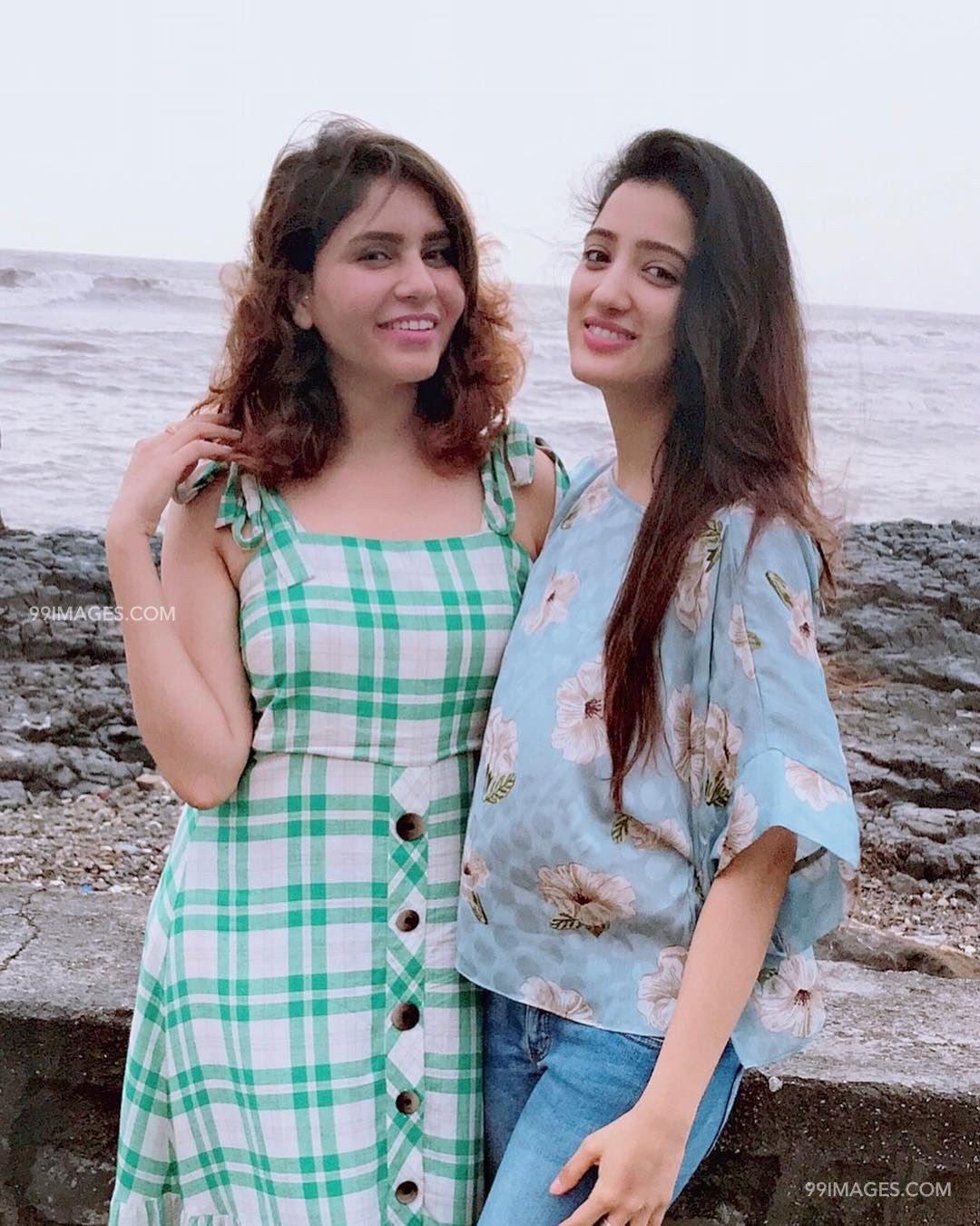 Richa Panai Beautiful Hd Photos & Mobile Wallpapers - Girl - HD Wallpaper 