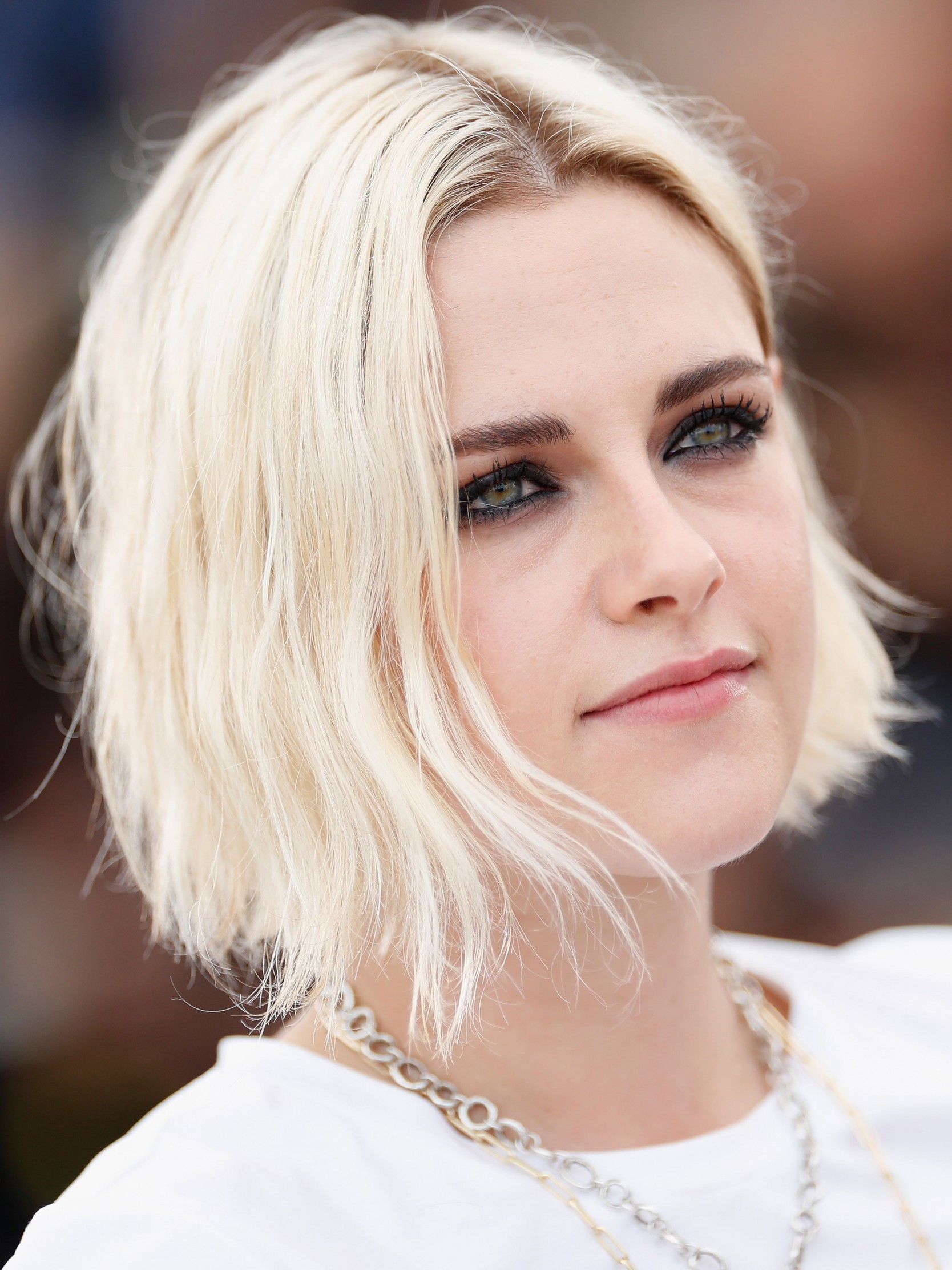 Kristen Stewart Short Hair Blonde - HD Wallpaper 