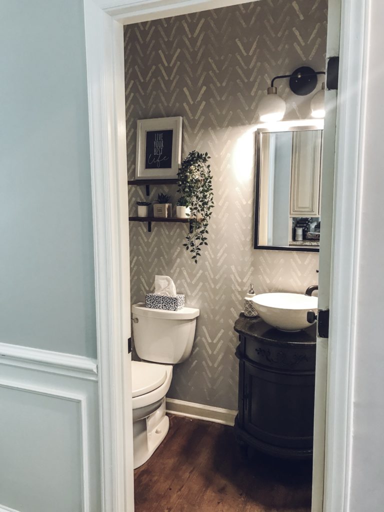 Diy Faux Wallpaper Bathroom - Bathroom - HD Wallpaper 
