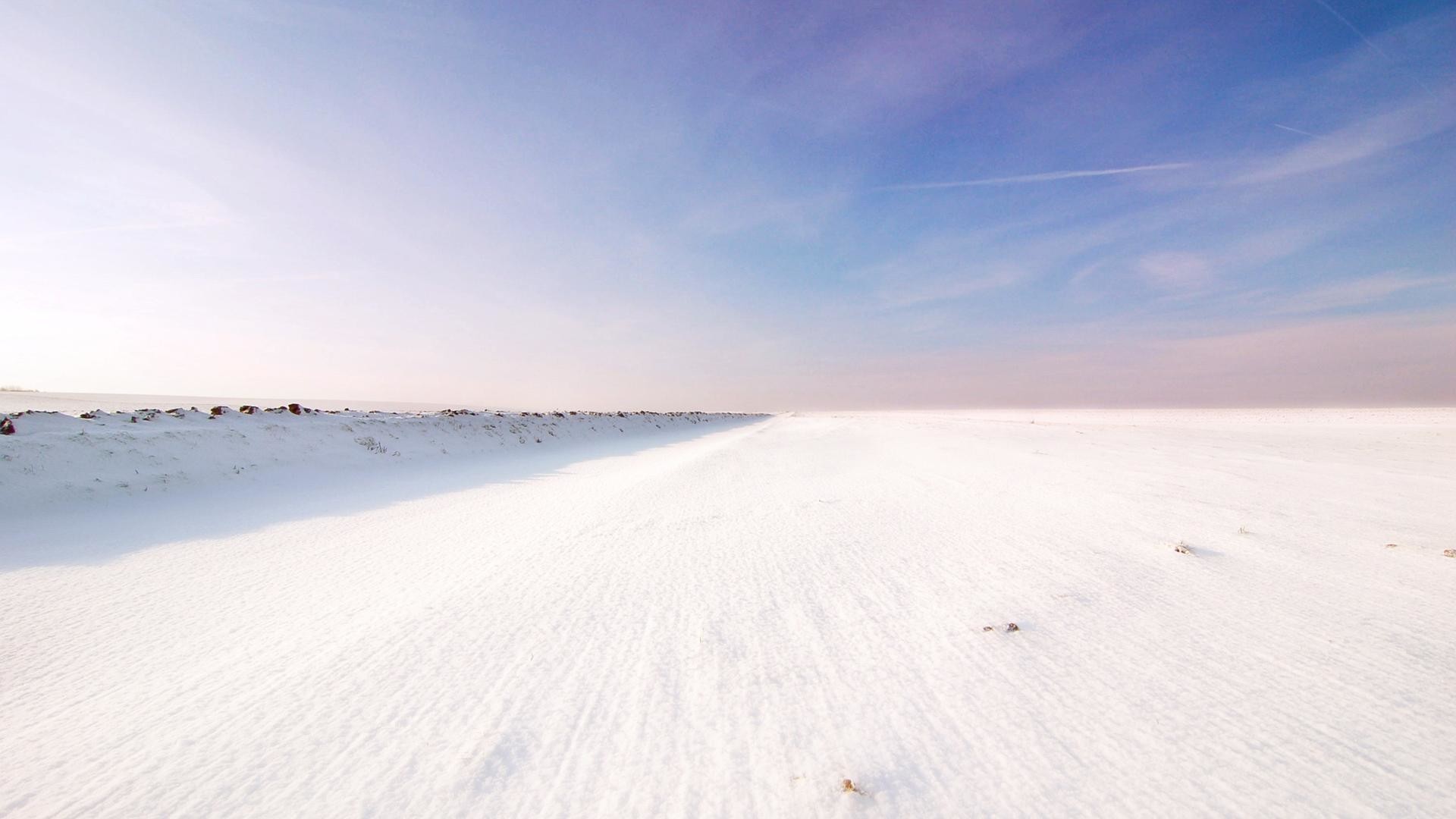 Hd Winter Snow Land And Clean Sky Wallpaper For Desktop - Clean Desktop Wallpaper Hd - HD Wallpaper 