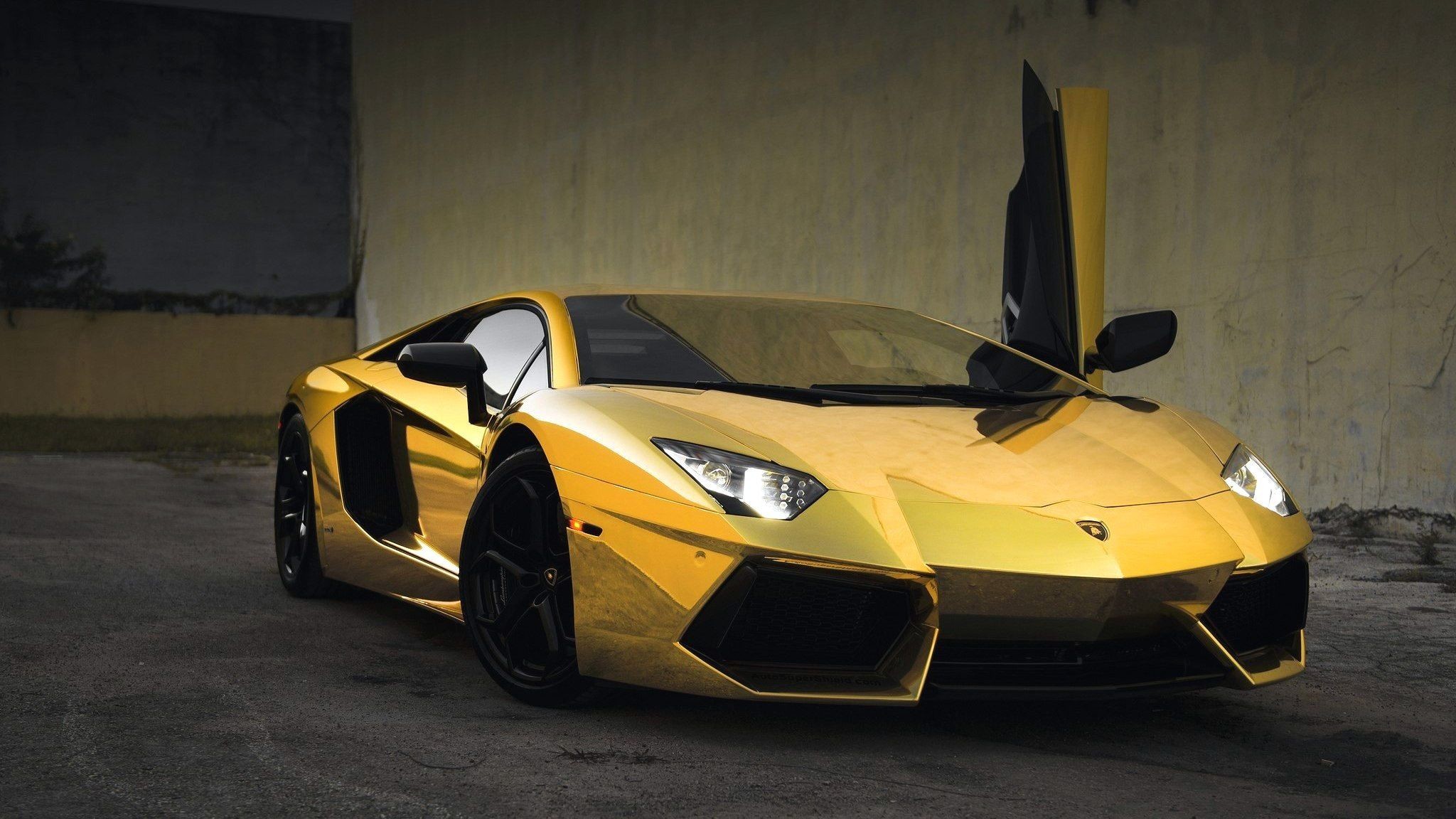 Cool Gold Cars Wallpapers, New Gold Cars Hd Wallpapers - Gold Cool Wallpapers Cars - HD Wallpaper 