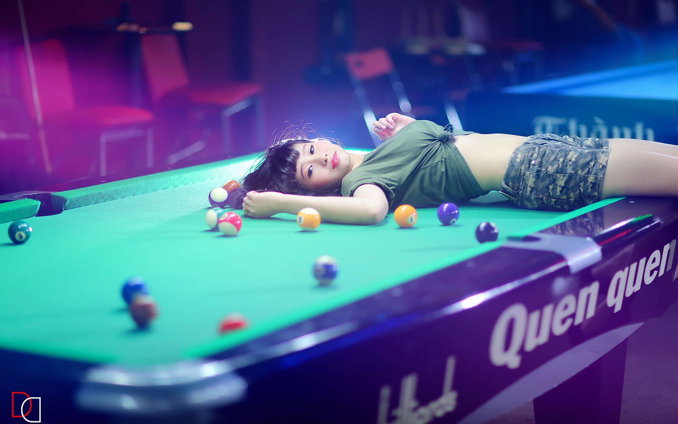Billiards Table And Girl 4k Full Hd Backgrounds Wallpaper - Billiard Girl - HD Wallpaper 
