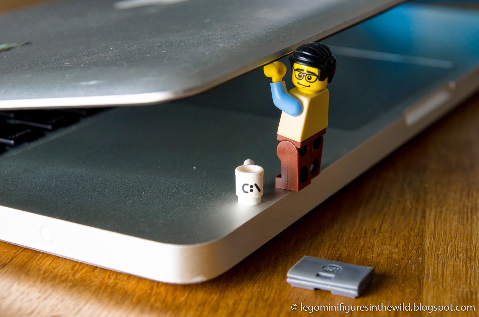 Lego Minifigure Series 7 Computer Programmer - Lego Programmer ... image.