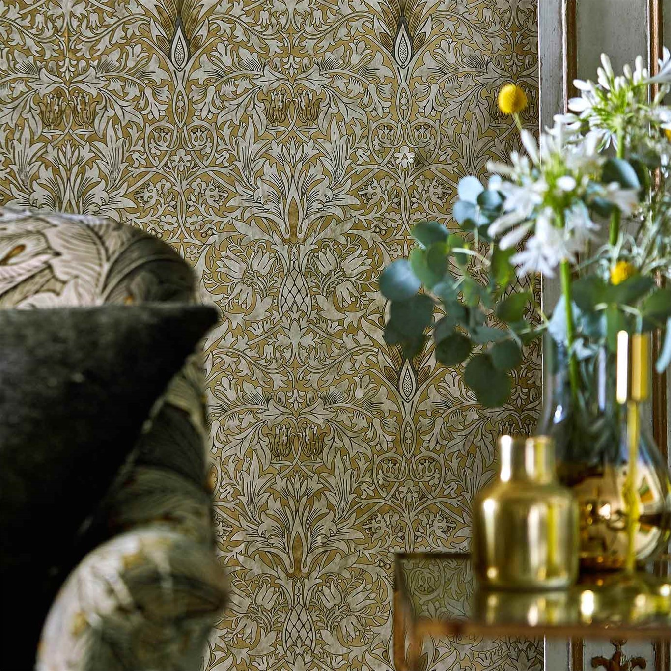 Snakeshead, A Wallpaper By Morris & Co - William Morris Wallpaper Snakes Head - HD Wallpaper 