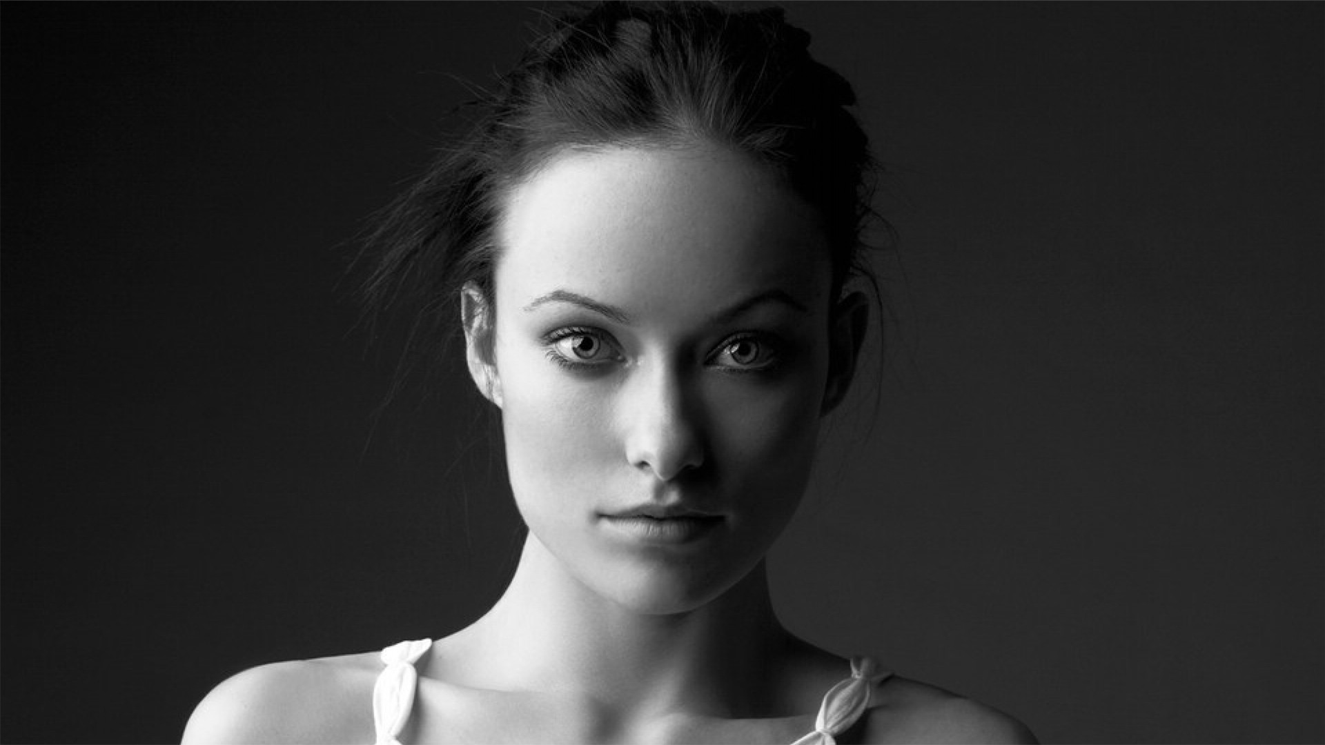 Olivia Wilde Black And White Portrait - HD Wallpaper 