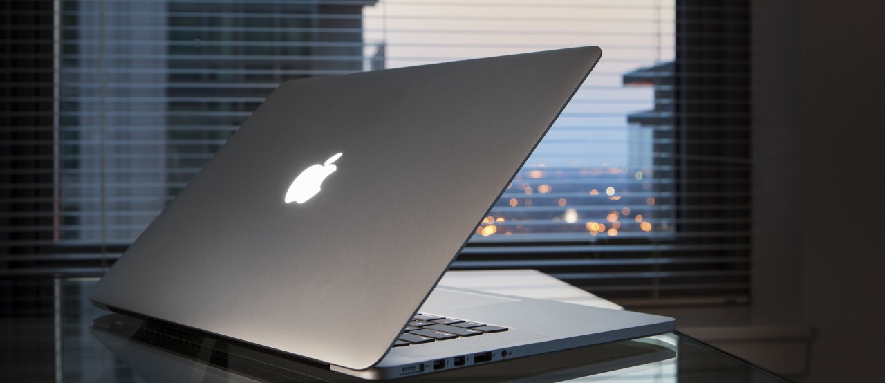 Download The Apple Laptop - HD Wallpaper 