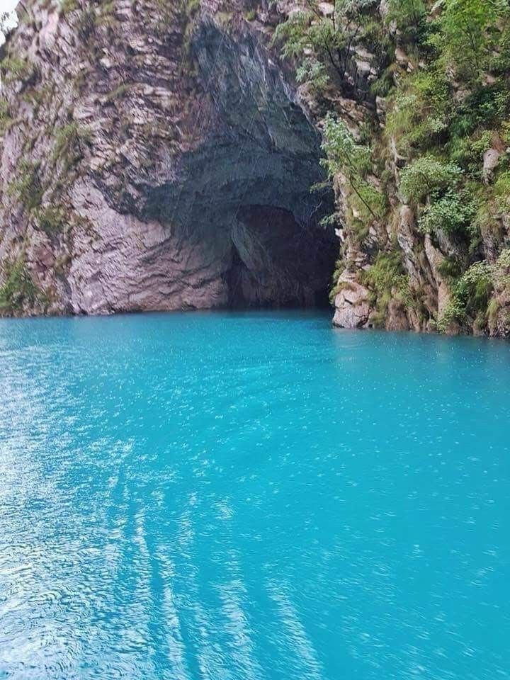 Lumi Shales Albania - HD Wallpaper 