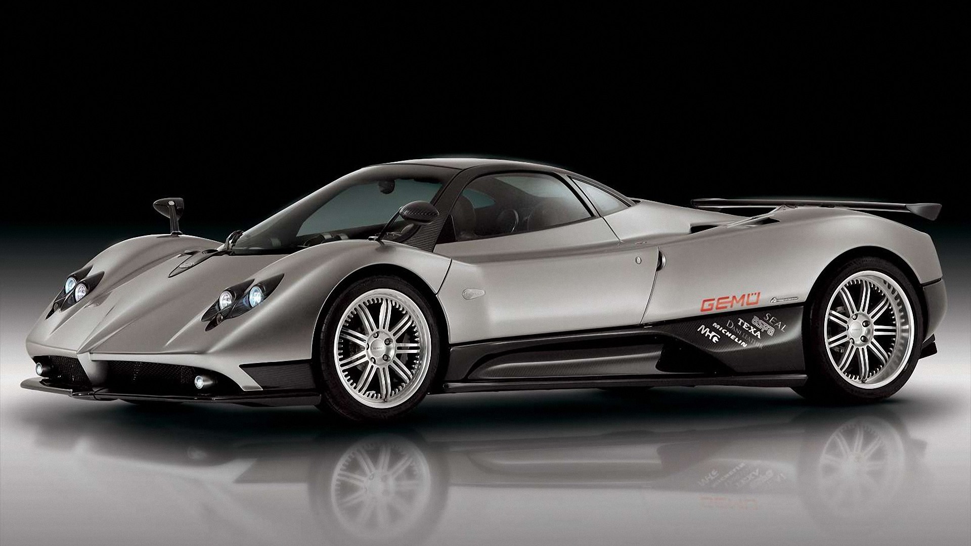 Beautiful Pagani Zonda High Definition Wallpaper - Pagani Zonda F 2005 - HD Wallpaper 