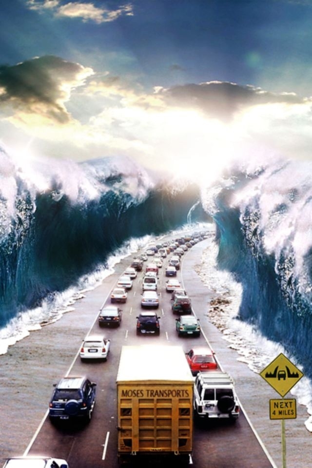 Hd Fantasy Cars Pass Sea Iphone 5 Wallpapers - Iphone Wallpaper Modern - HD Wallpaper 