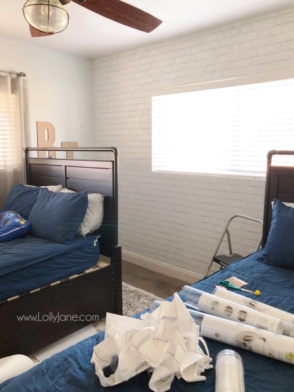 Looking For An Easy Accent Wall With A Big Statement - Bedroom - HD Wallpaper 