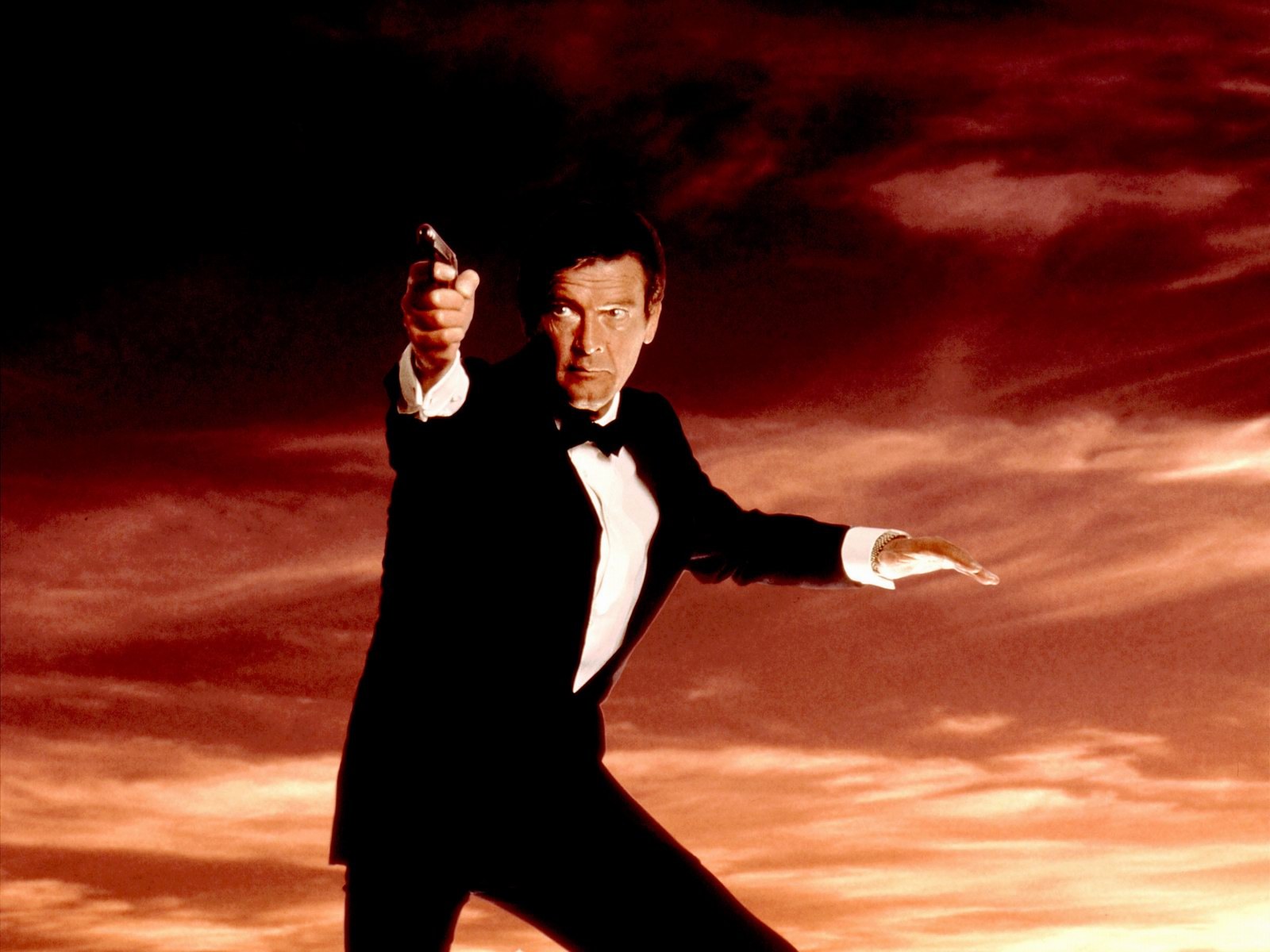 Your Eyes Only (1981) - HD Wallpaper 