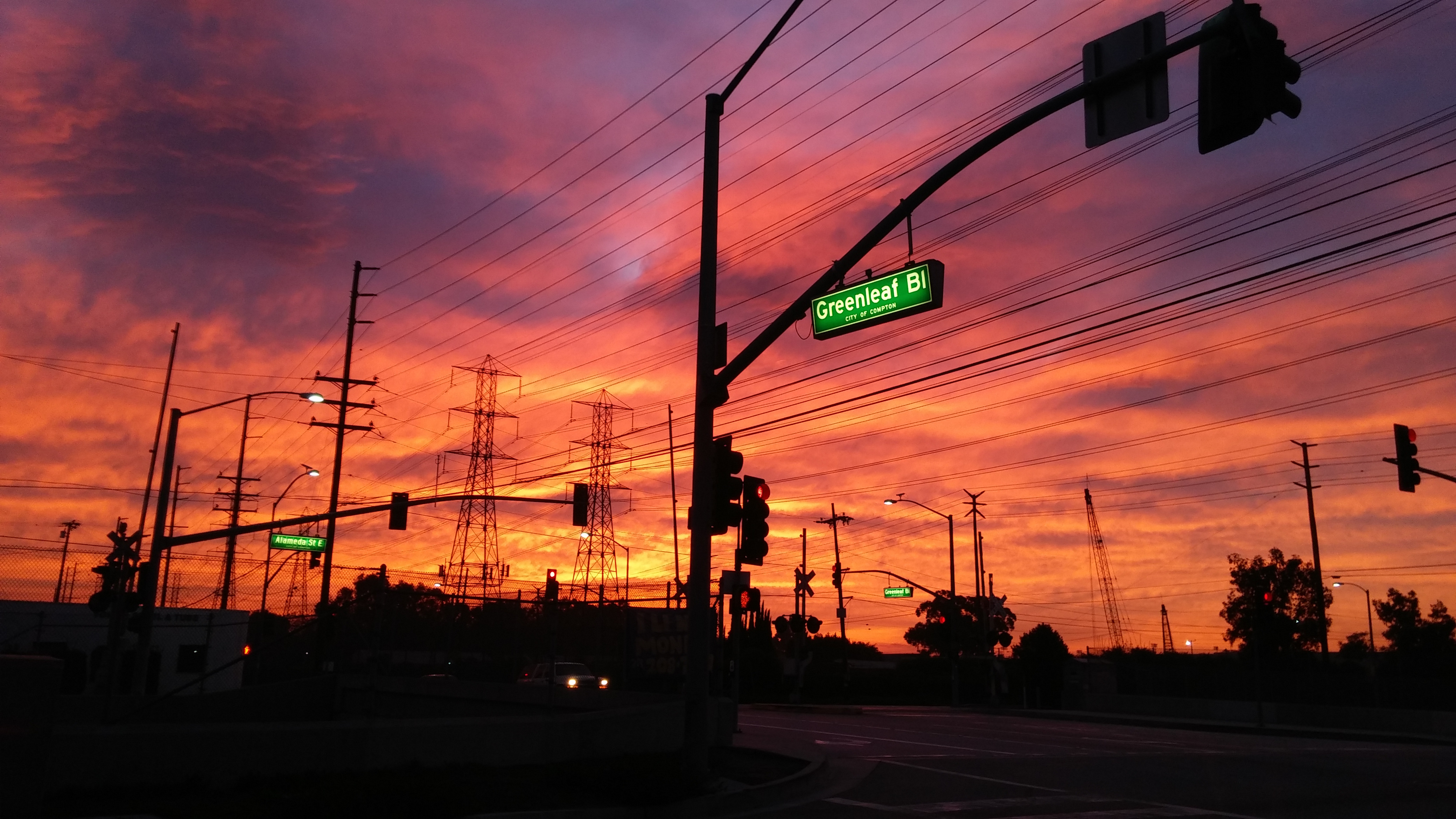 Compton Sunset - HD Wallpaper 