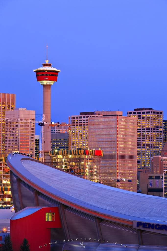 Photo Saddledome Calgary City Tower Skyline Picture - Downtown Calgary Tower - HD Wallpaper 