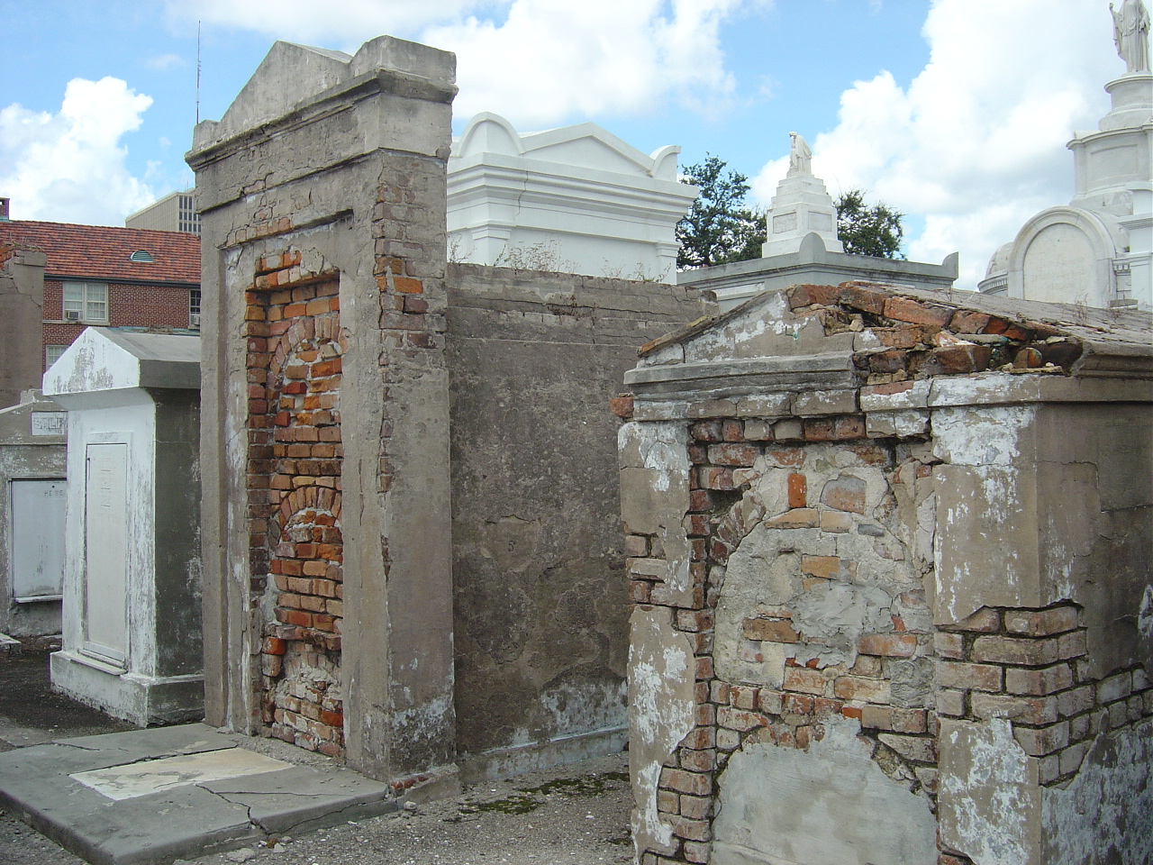St Louis Cemetery - Saint Louis Cemetery - HD Wallpaper 