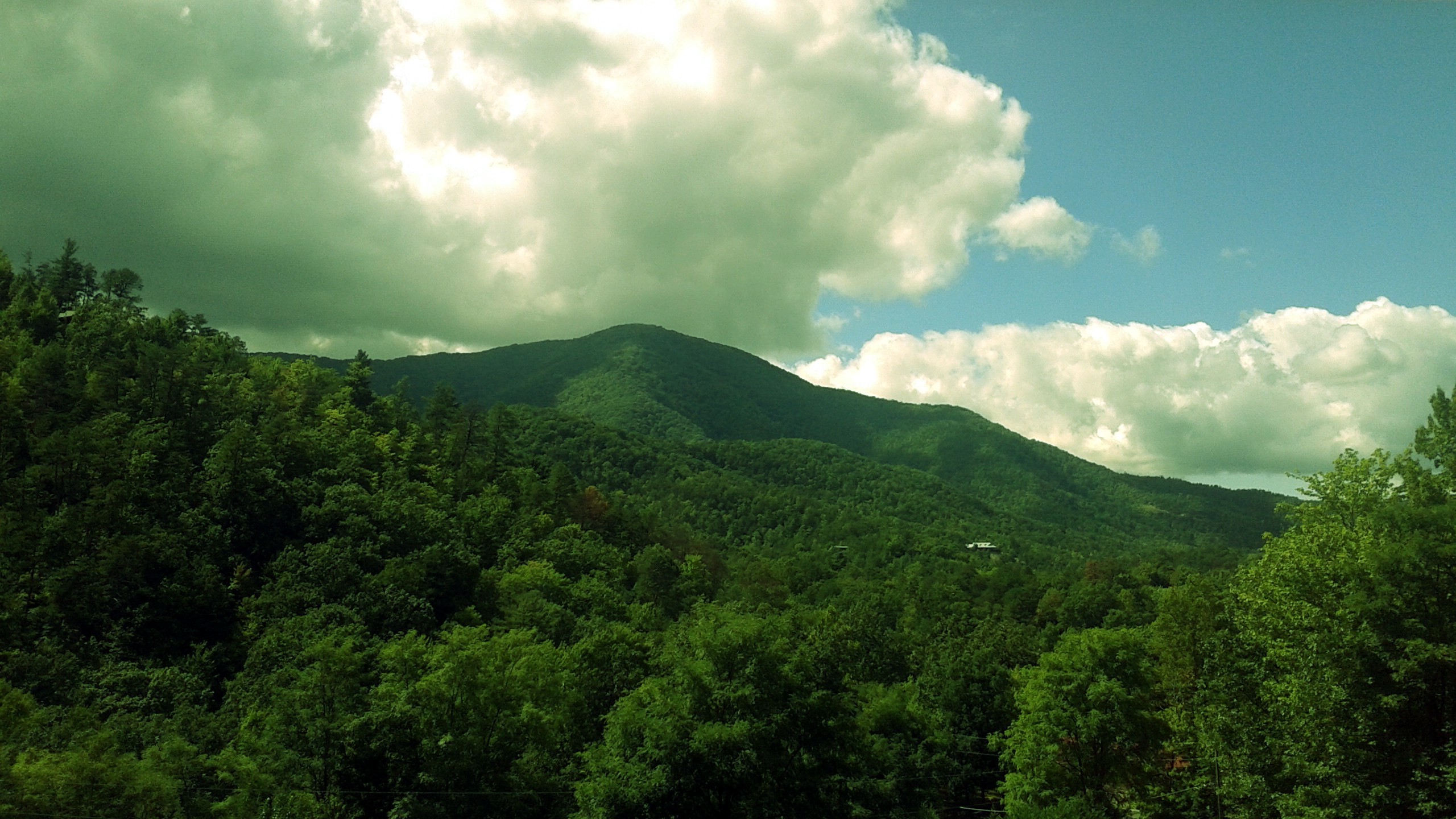 Smoky Mountains Tennessee Desktop Background - HD Wallpaper 
