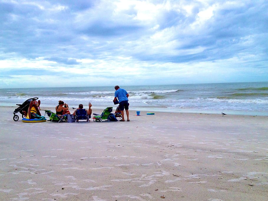 Beach, Ocean, Sand, Florida, Florida Beach, Family - Paseo Familiar Playa - HD Wallpaper 