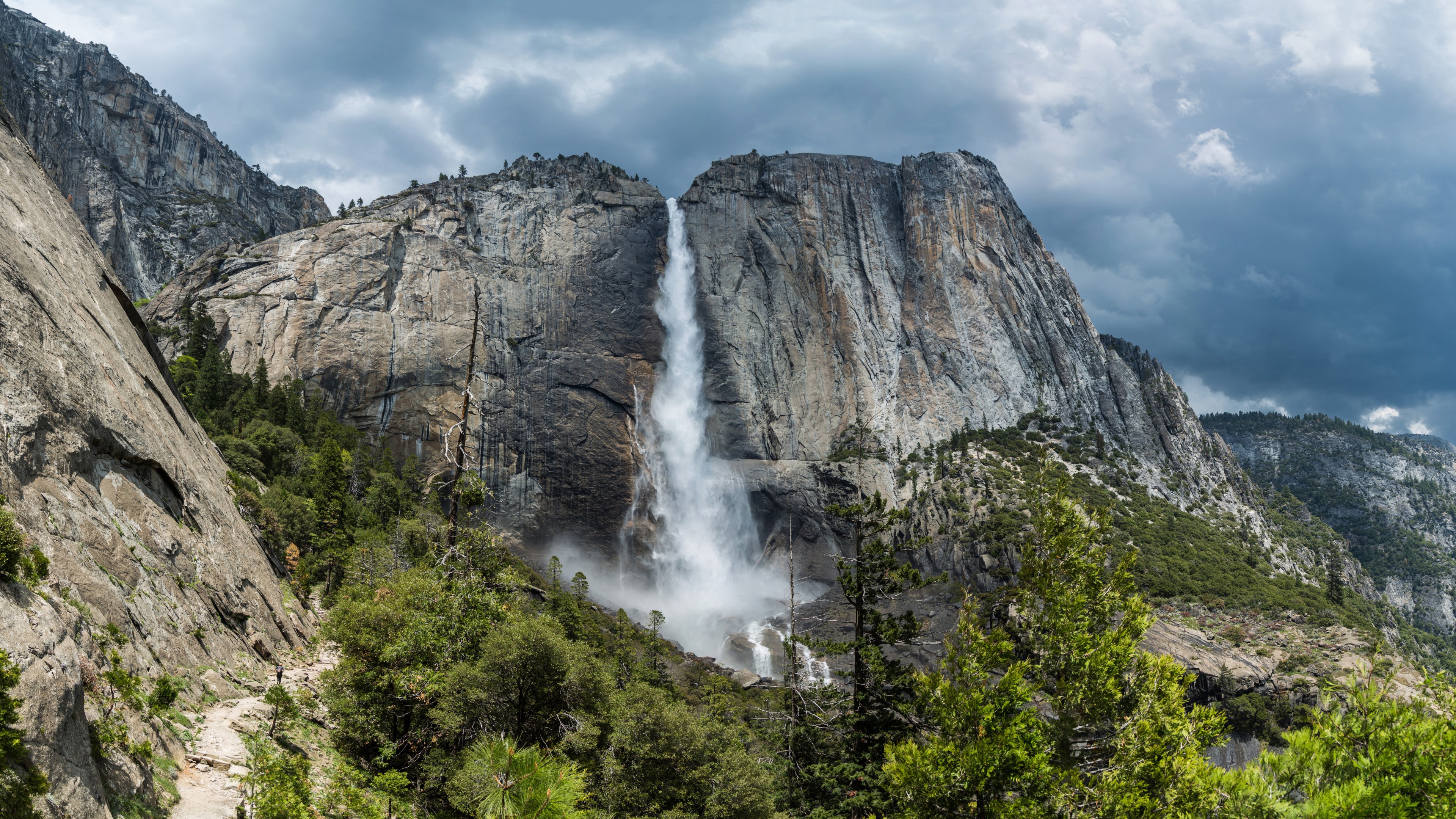 Yosemite Waterfall - HD Wallpaper 