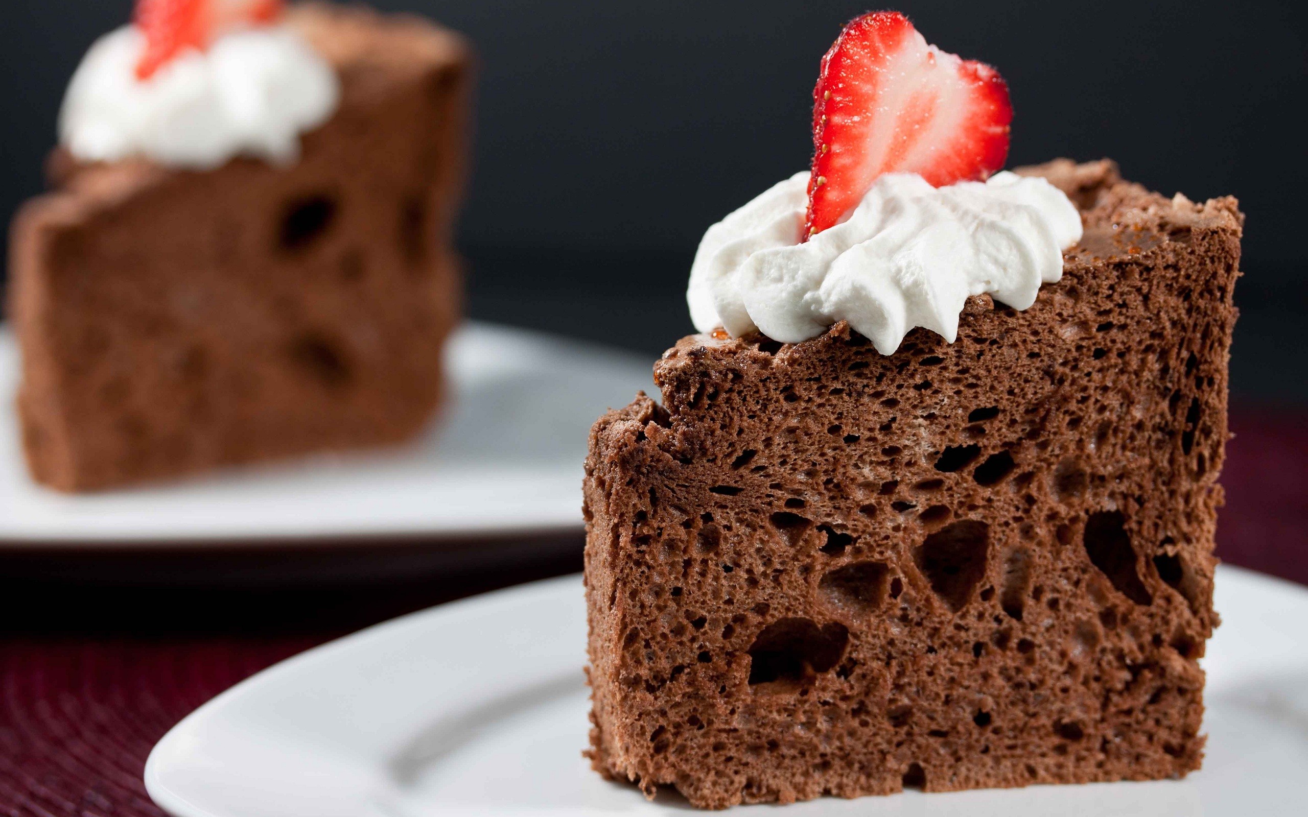 Strawberry And Chocolate Angel Food Cake Recipes - HD Wallpaper 
