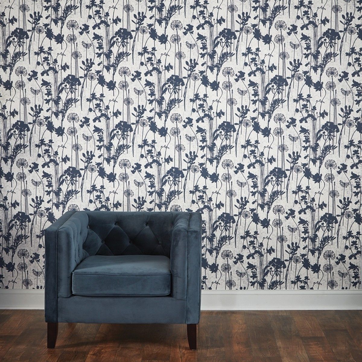 Studio Couch - HD Wallpaper 
