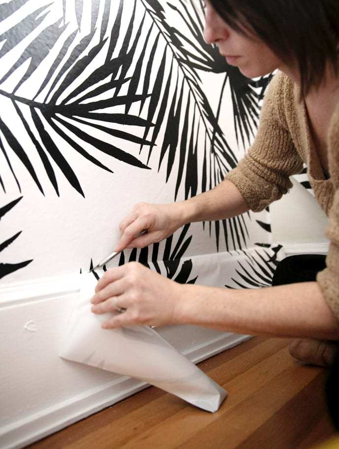 Sitting - HD Wallpaper 