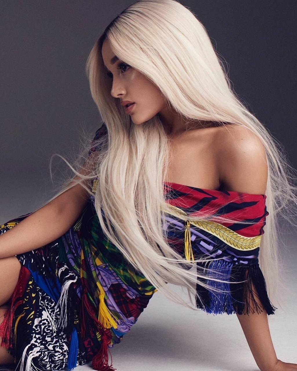 Wallpaper, Ariana Grande Wallpaper And Ariana Grande - Ariana Grande Photoshoots 2018 - HD Wallpaper 