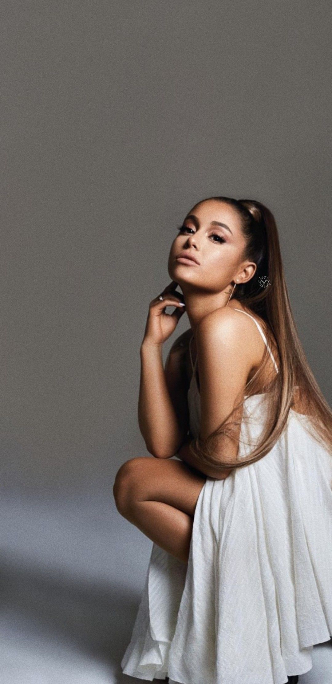 Ariana Grande Billboard Woman Of The Year 1080x22 Wallpaper Teahub Io