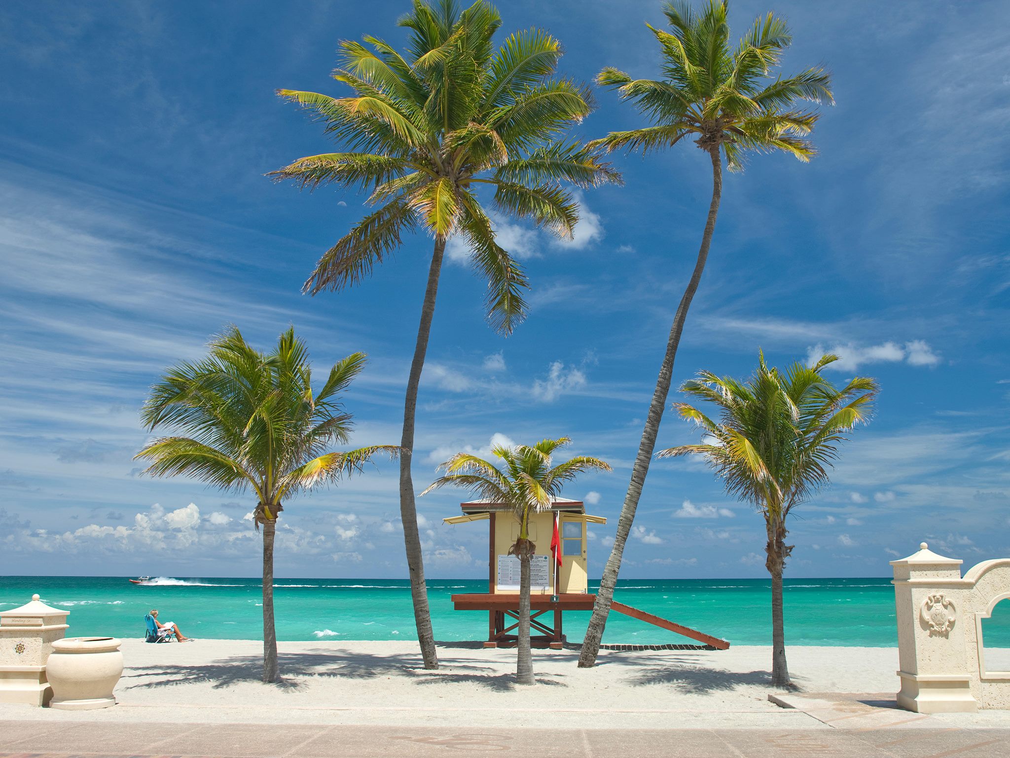 Recreation Hollywood Beach Hotels - Hollywood Florida Beach - HD Wallpaper 