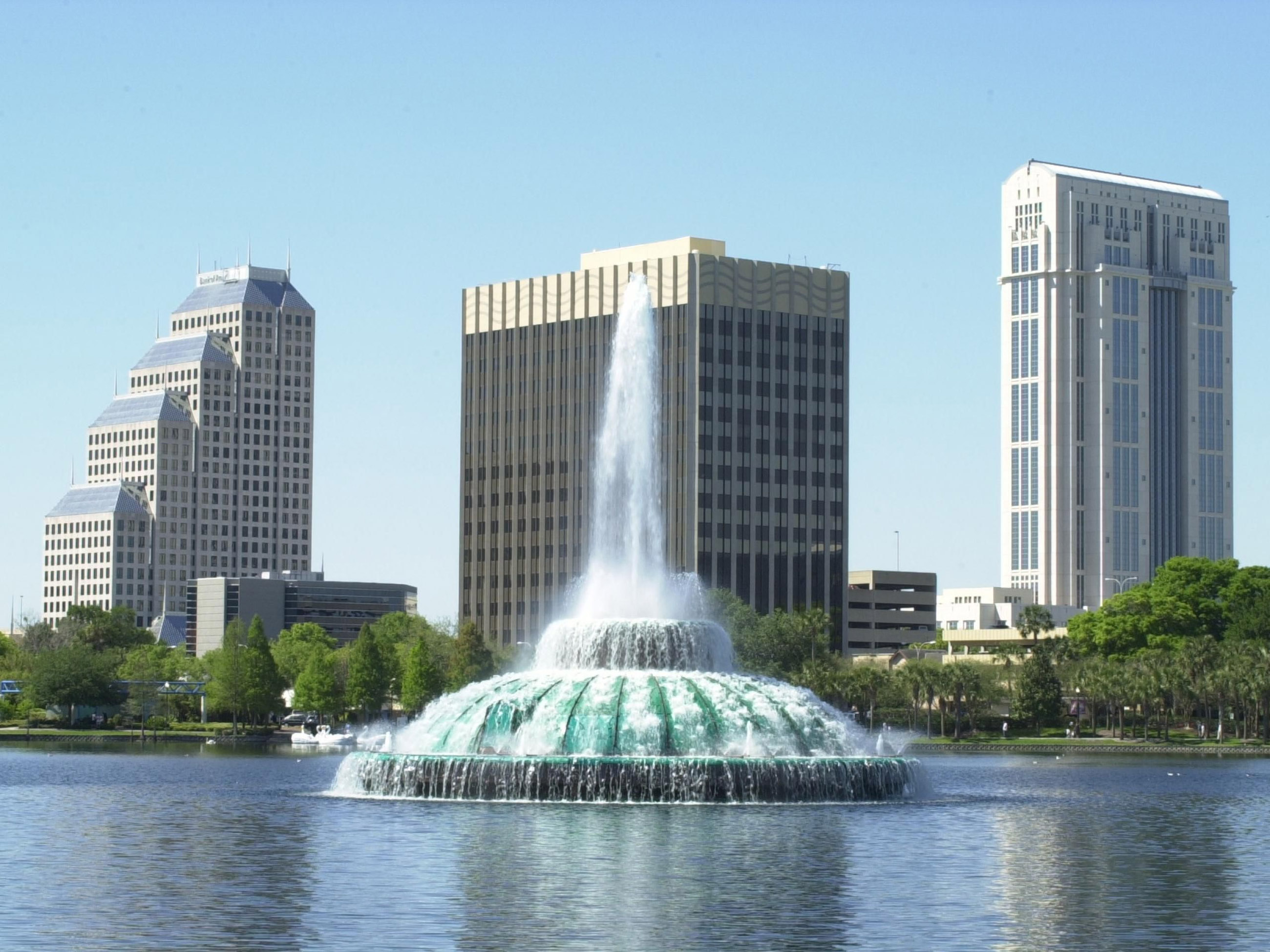 Lake Eola Park Orlando Florida United States - Famous Place In Orlando - HD Wallpaper 