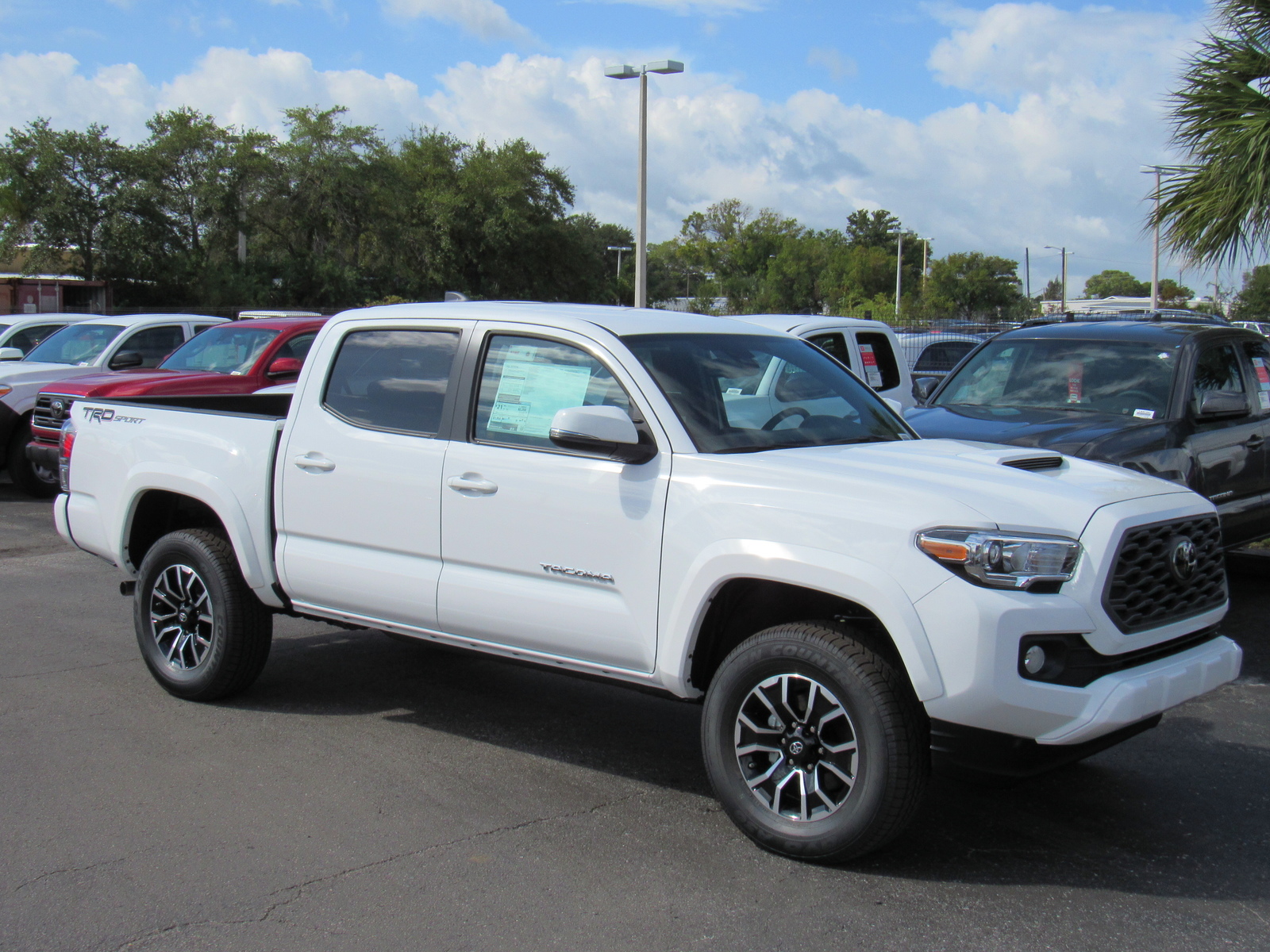 Toyota Tacoma - HD Wallpaper 