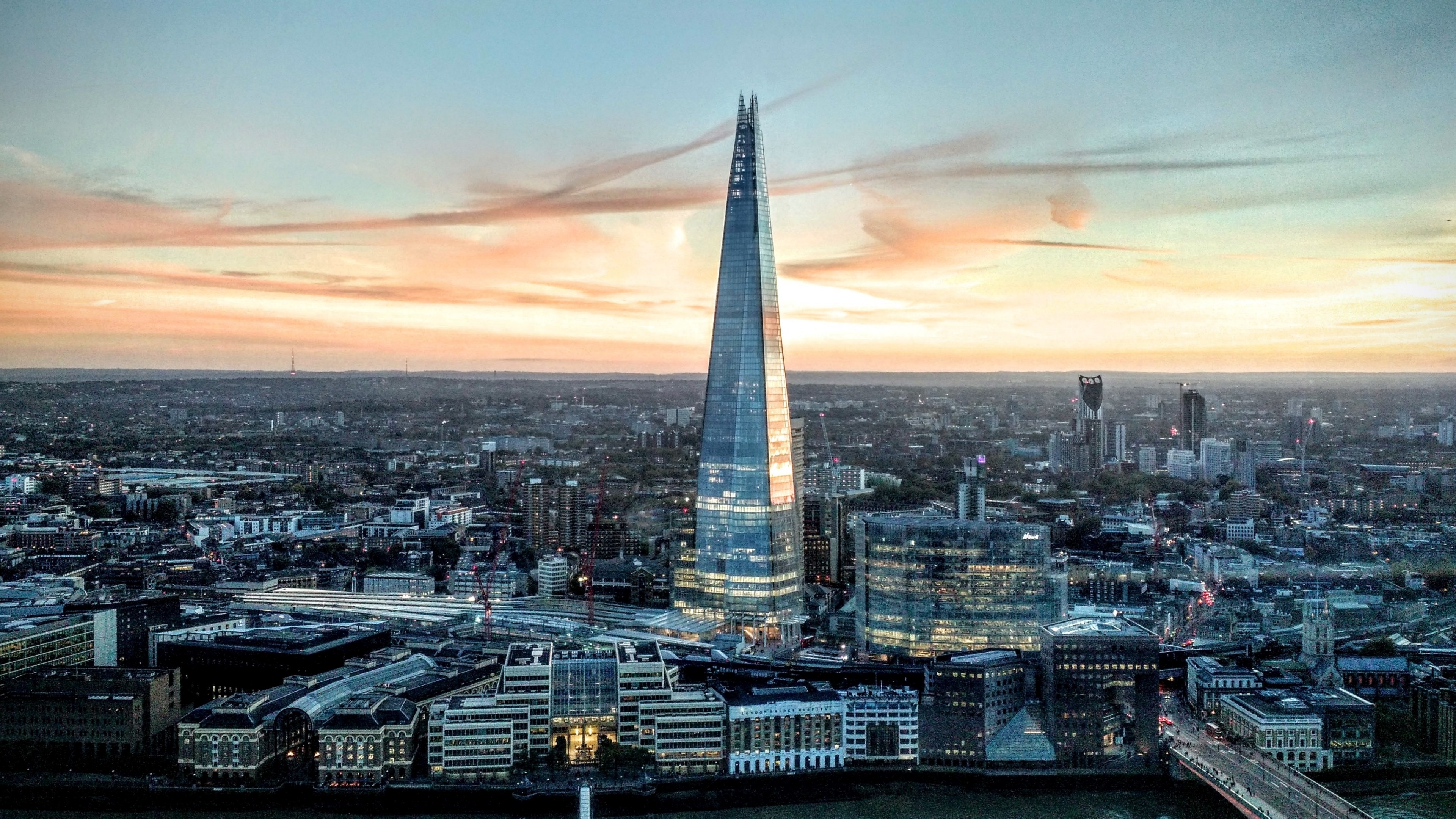 The Shard Skyscraper In London England 4k Wallpapers - Shard London - HD Wallpaper 