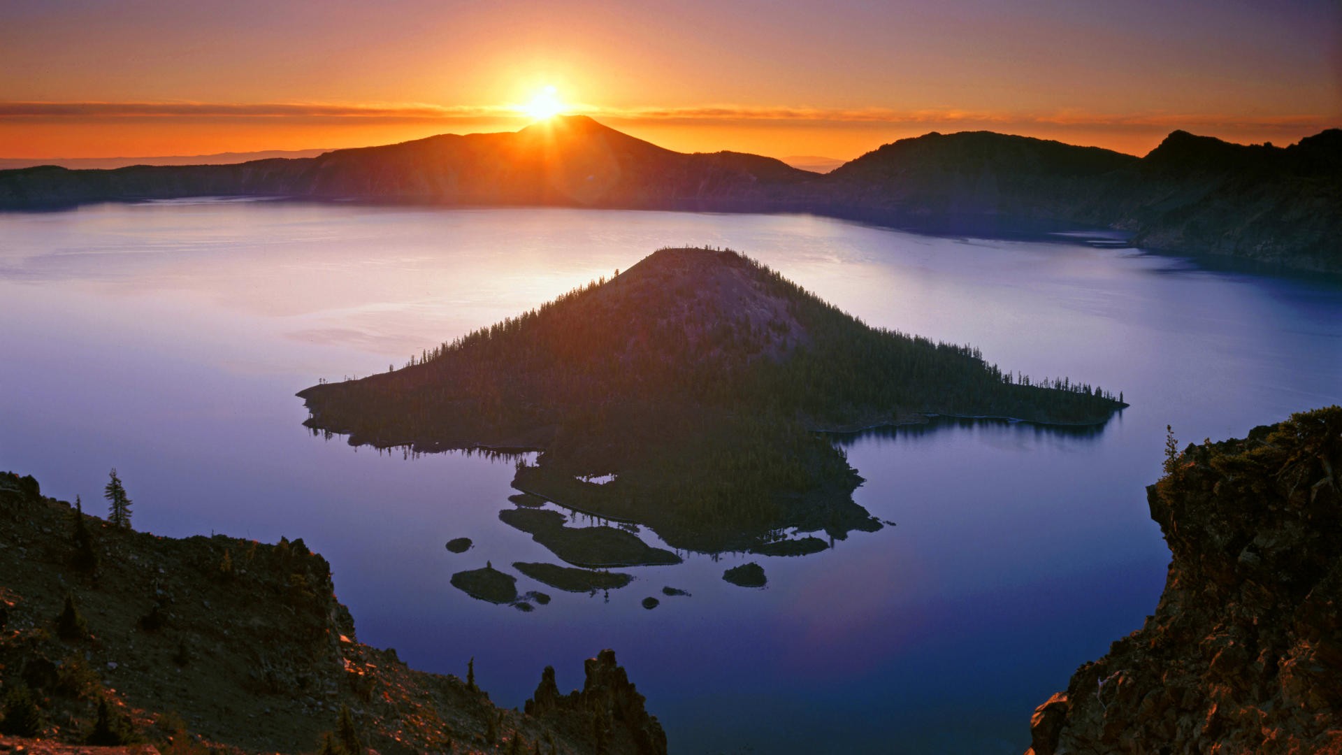 Oregon - Wallpaper - Crater Lake Sunrise Summer - HD Wallpaper 