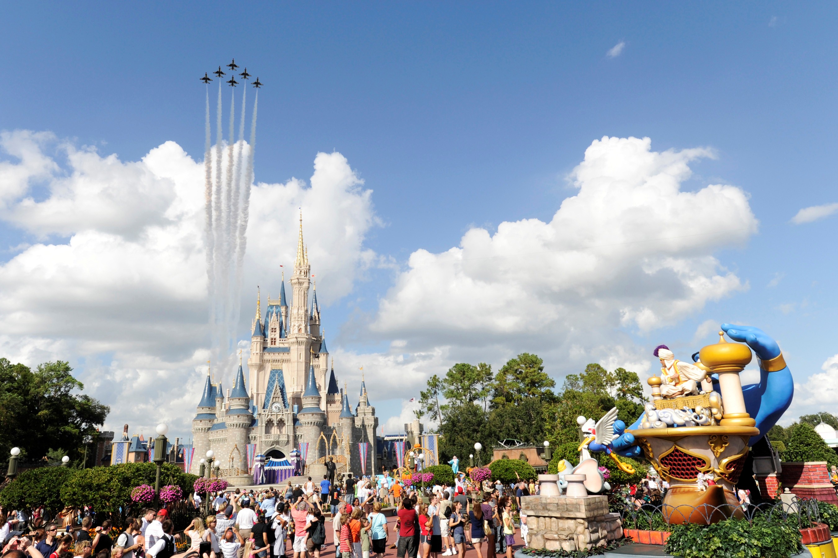Walt Disney World Theme Park In Florida Us Hd Wallpaper - Cinderella Castle - HD Wallpaper 