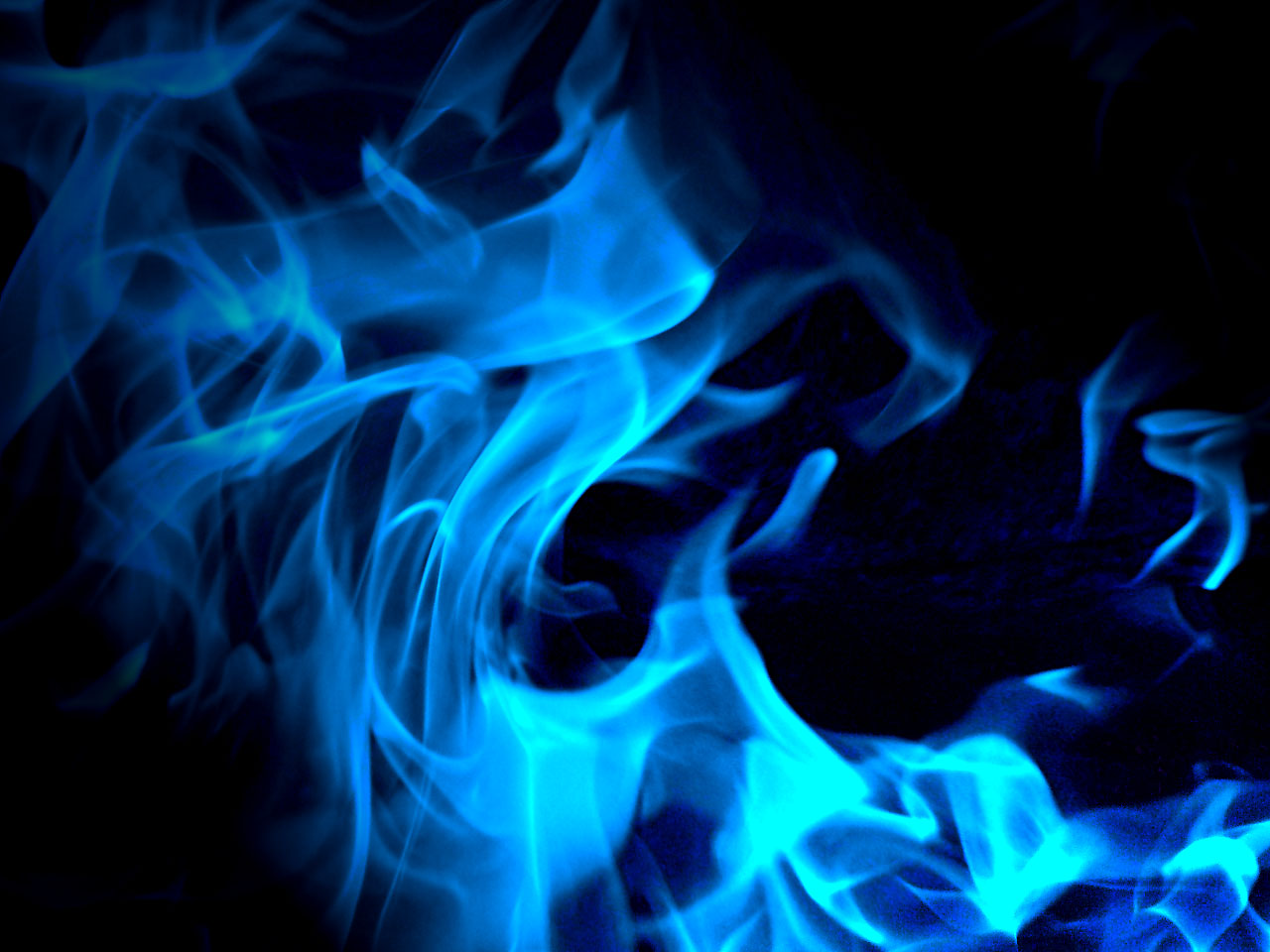 Blue And Black Flame - HD Wallpaper 