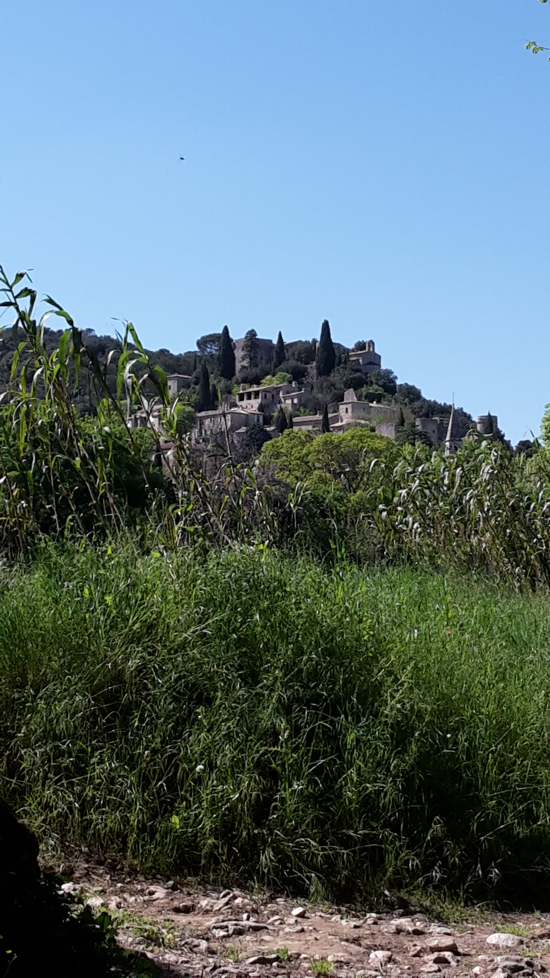 La Roque-sur-ceze - HD Wallpaper 